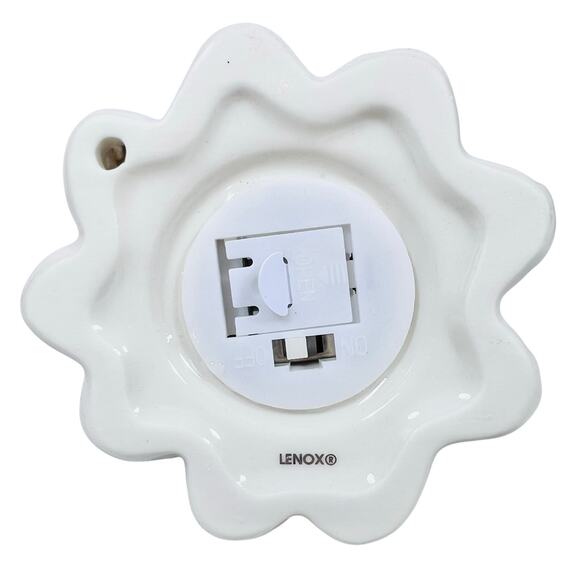 Lenox Treasured Traditions Porcelain Light Up Christmas Ceramic Tree Ornament - Picture 3 of 8